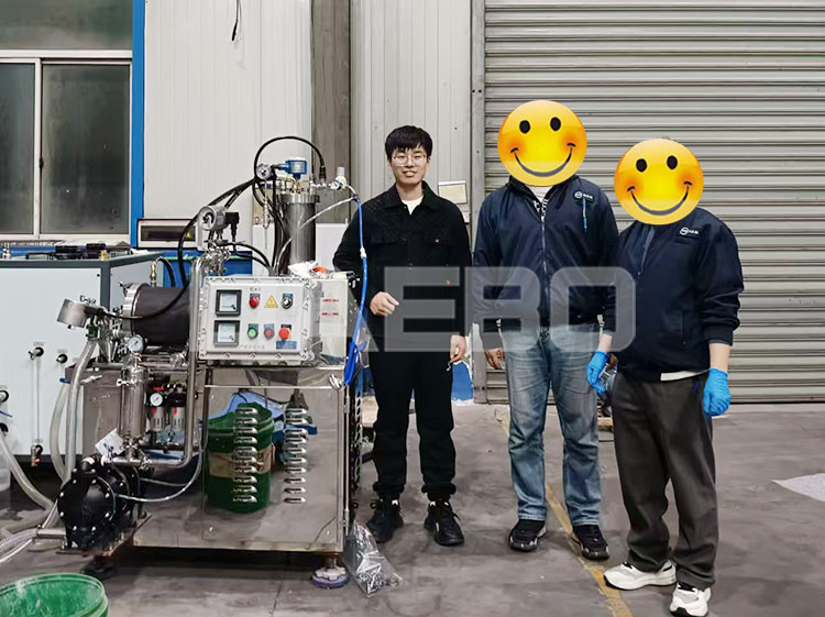 杭州某科技股份有限公司，5L棒塊陶瓷砂磨機(jī)調(diào)試成功